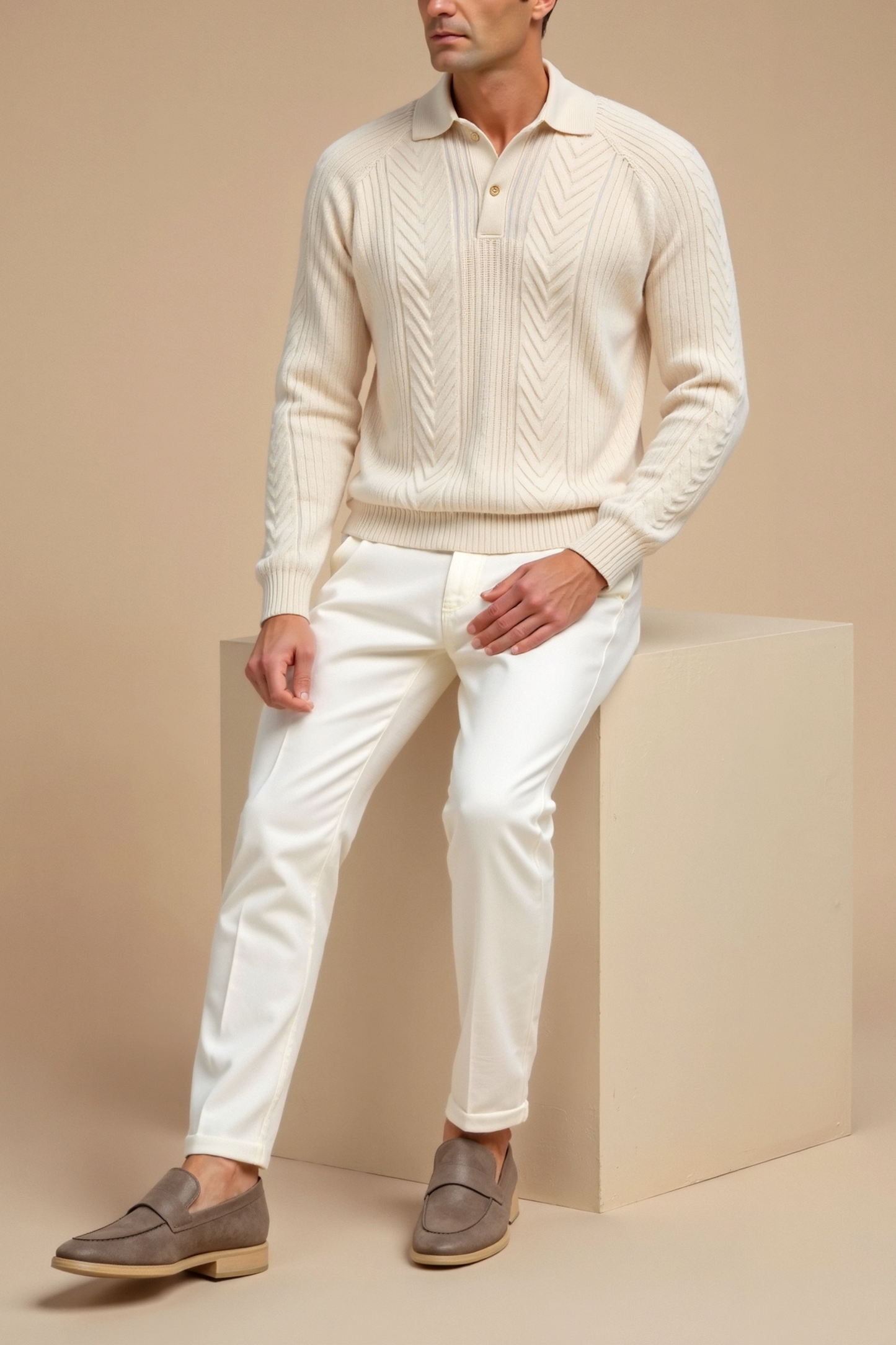 A Verry Nice Aesthetic Old Money Title That Sounds Really Professional En Fits In To The Store Saint Soul Retro sweater with long sleeves in solid color